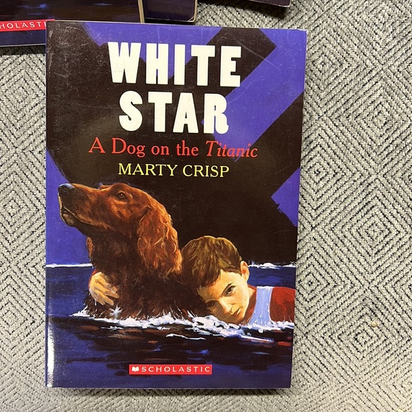 16 Scholastic books - “White Star” A Dog on the Titanic - Picture 2 of 5